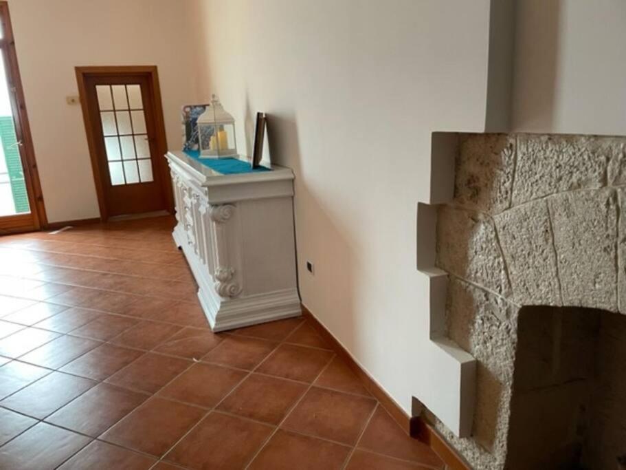 Emozioni Dal Porto Apartment Trani Bagian luar foto