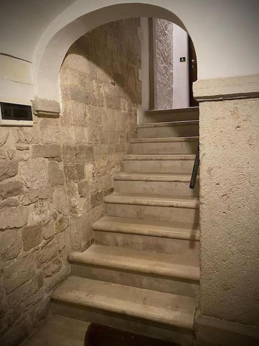 Emozioni Dal Porto Apartment Trani Bagian luar foto