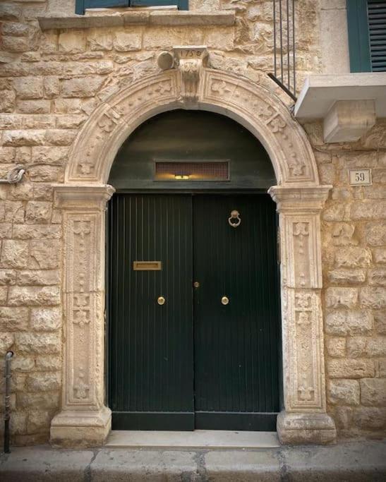Emozioni Dal Porto Apartment Trani Bagian luar foto