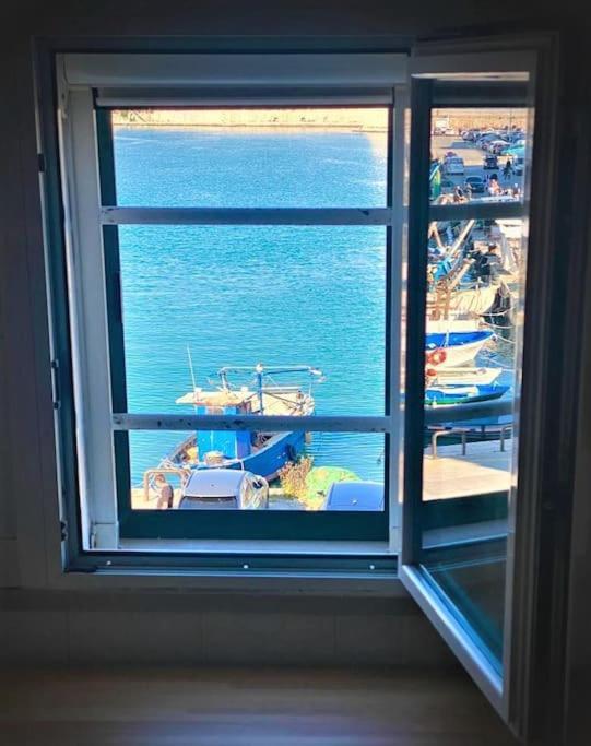 Emozioni Dal Porto Apartment Trani Bagian luar foto